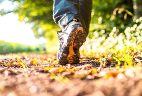 Caminar rápido ayuda al envejecimiento saludable