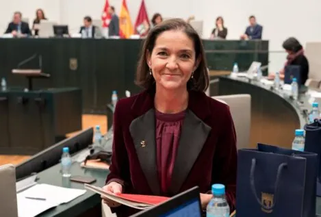 El Ayuntamiento de Madrid reprueba a Reyes Maroto por mentir sobre su relación con Aldama