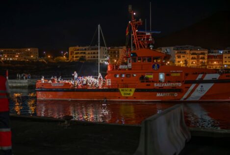 Interceptada la quinta patera del sábado con 30 subsaharianos cerca de Lanzarote