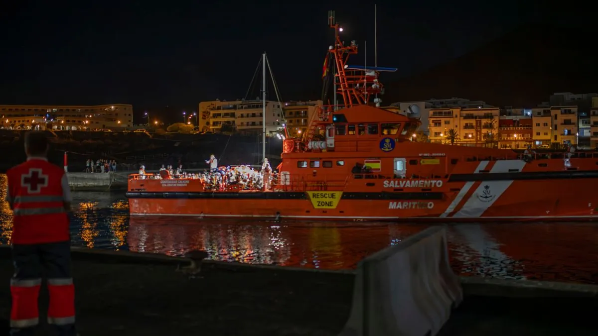 Un muerto en una llegada masiva de inmigrantes a Canarias: 273 en una noche