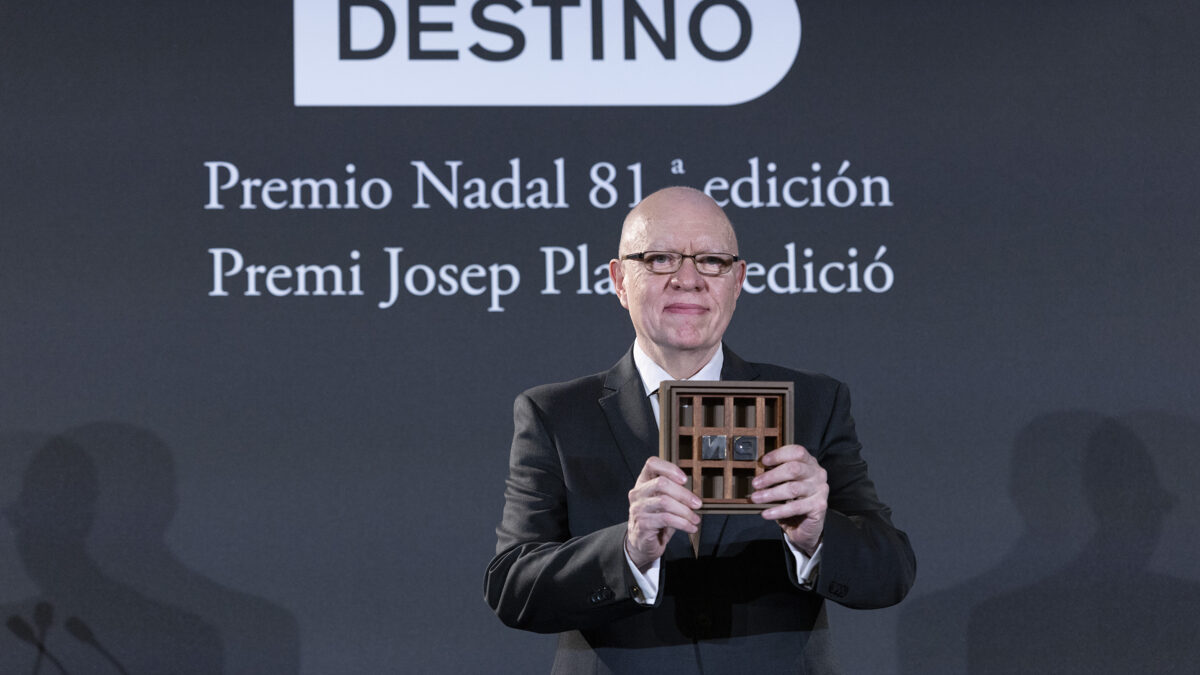 El argentino Jorge Fernández Díaz gana el 81 Premio Nadal con ‘El secreto de Marcial’