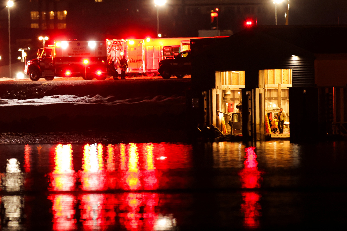 Así ha sido el choque mortal entre un avión y un helicóptero militar en Washington