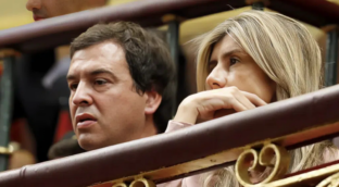 Los testigos afirman a la juez que «un tercero» borró 'emails' para proteger a David Sánchez