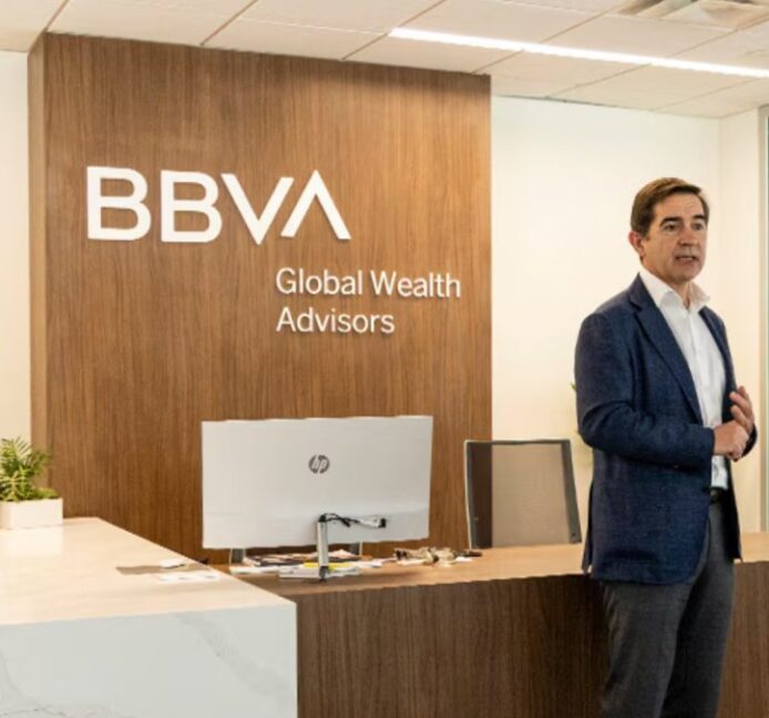 BBVA eleva sus objetivos verdes: concederá 700.000 millones hasta 2029