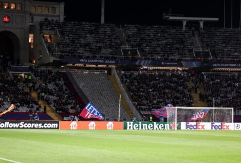 El Ayuntamiento de Barcelona dejará al Barça jugar en Montjuic si el Camp Nou no está listo
