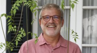 El secretario de Salud de Illa recibe una ayuda irregular de la Generalitat de 200.000 euros