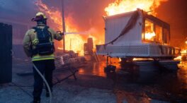 Más de 80.000 personas evacuadas en Los Ángeles por los devastadores incendios