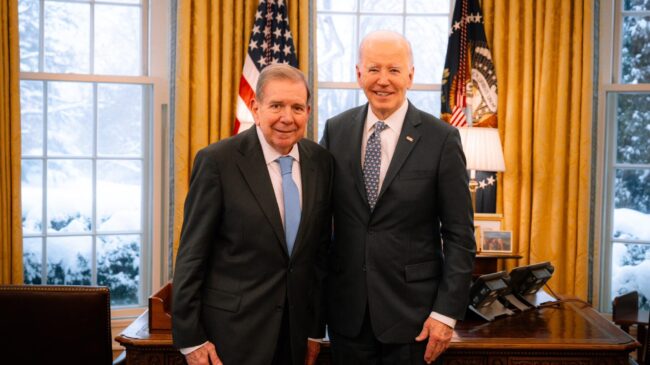 Edmundo González mantiene una «larga y cordial» reunión con Biden en Washington