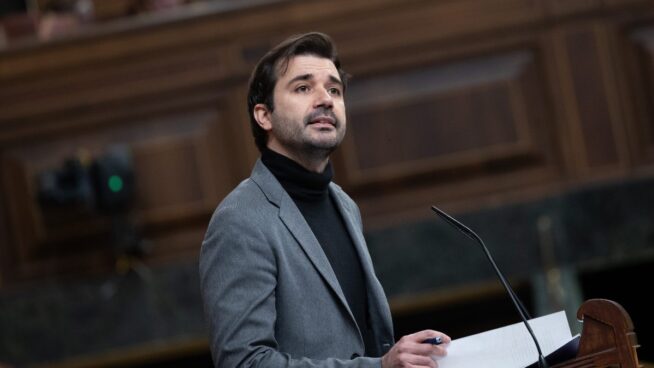 Podemos también critica la «mala praxis» del decreto ómnibus del Gobierno