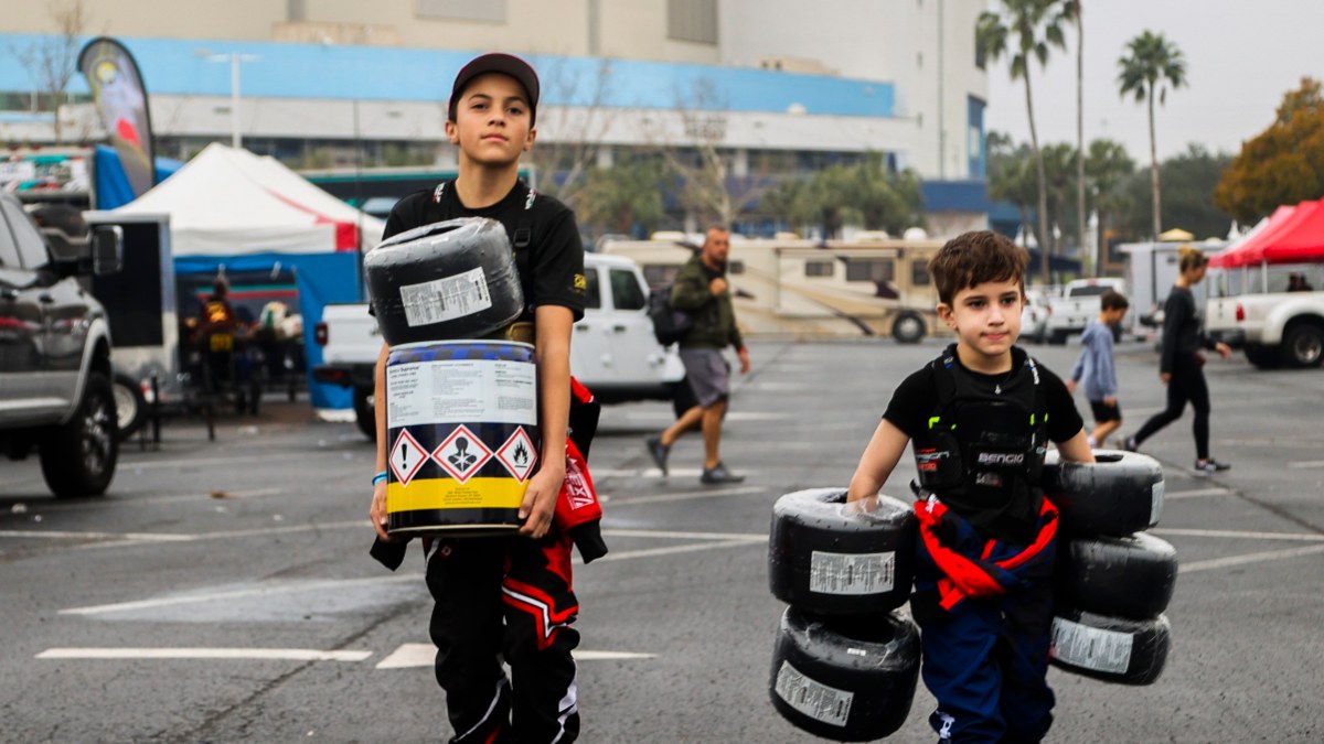 Si tu hijo te dice que quiere ser piloto de F1, échate a temblar y prepara la cartera