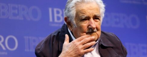 Mujica anuncia que el cáncer que padece se ha extendido y no seguirá con el tratamiento