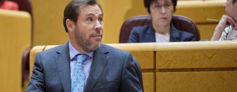 El Gobierno se gastó 53.000 euros en un vuelo para Óscar Puente y seis asesores a Abu Dabi