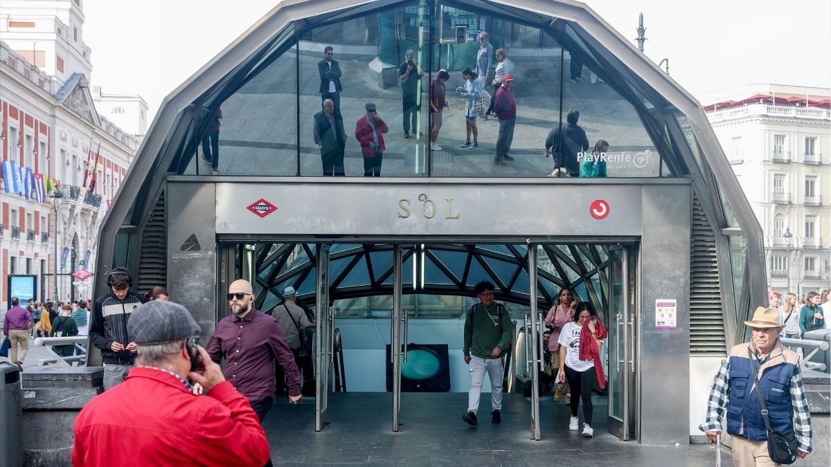 La Policía investiga el atropello accidental de un hombre en la estación de Sol (Madrid)