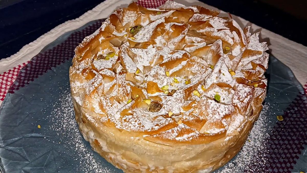 Bougatsa