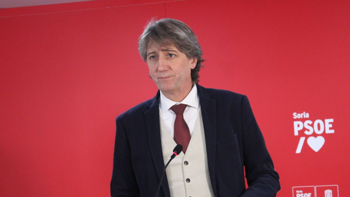 Carlos Martínez, nuevo líder del PSOE de Castilla y León al ser el único candidato