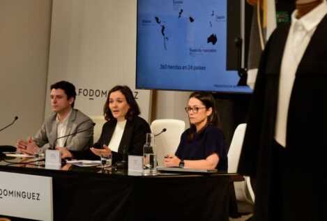 Adolfo Domínguez redujo sus pérdidas un 40% y logró su récord de ventas en 11 años