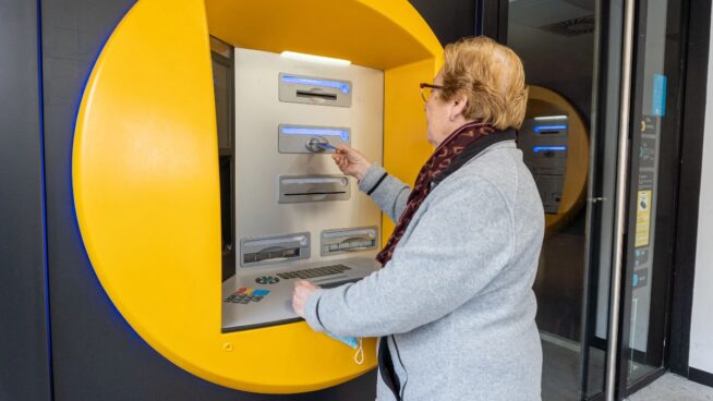 ¿Cuándo se cobran las pensiones de enero de 2025? Según el banco cobras un día u otro