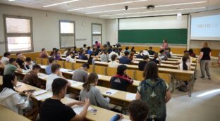 La selectividad gana en diez años 35.000 alumnos y amplía un 3% la tasa de aprobados