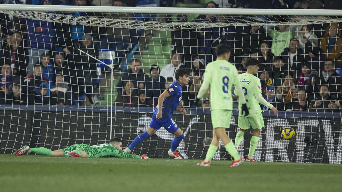 El Barcelona tropieza con la barrera defensiva del Getafe y no pasa del empate