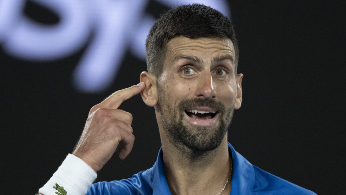 «No le silbéis [a Djokovic], por favor»