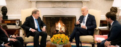 ¿El Gobierno español va a ignorar el golpe en Venezuela?