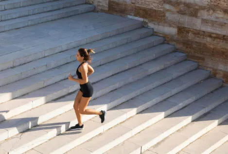 Más eficiente y en menos tiempo: el ejercicio que es mejor que caminar 10.000 pasos al día