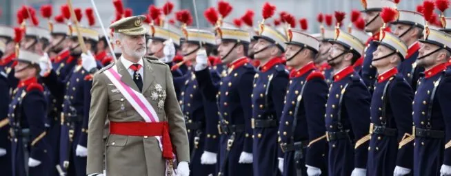 El Rey omitió en la Pascua Militar el «papel esencial» de su padre en la democracia