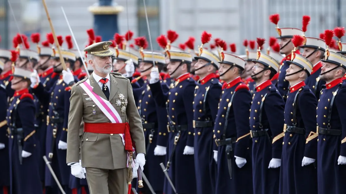 El Rey omitió en la Pascua Militar el «papel esencial» de su padre en la democracia