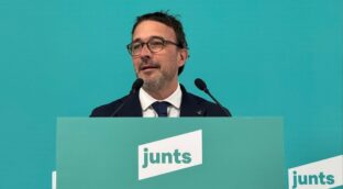 Junts presiona a Sánchez para que saque un decreto solo con medidas sociales
