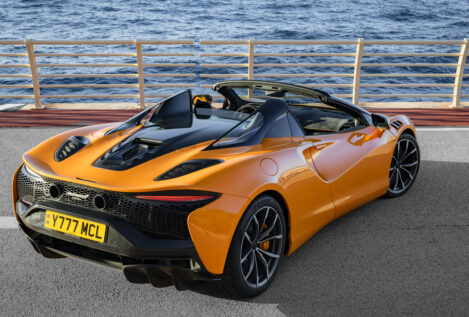 McLaren descapota el coche de empresa de Lando Norris: el Artura de 700 caballos