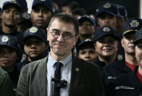Piden echar a Monedero de la Complutense por dar una charla en un centro de torturas