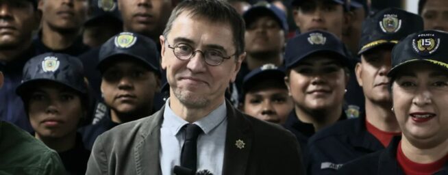 Piden echar a Monedero de la Complutense por dar una charla en un centro de torturas