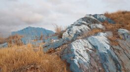 La ciudad al sur de Murcia que visita todo el mundo por su montaña azul