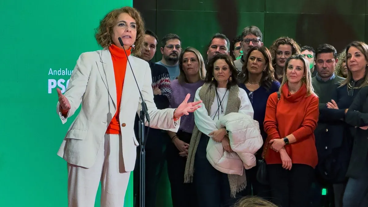 Montero presenta su candidatura al PSOE andaluz con referencias al Che y Unamuno