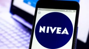 La revancha de Nivea contra L’Oreal España: cuatro reclamaciones por publicidad engañosa