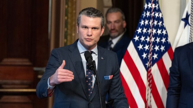 El Pentágono investigará a Hegseth por el uso de Signal tras el escándalo del chat