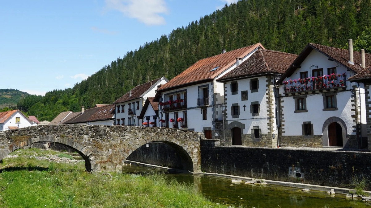 El pueblo que es perfecto para hacer una escapada en invierno, parece Alsacia