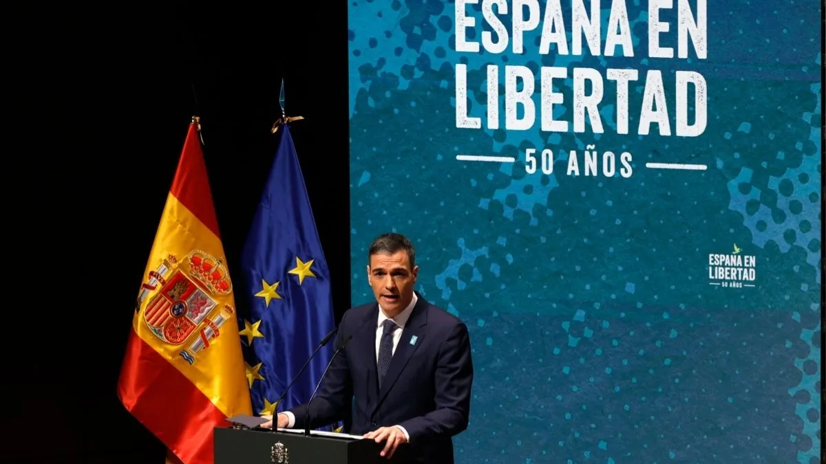 Sánchez carga en el acto sobre Franco contra la «internacional ultraderechista» de Musk