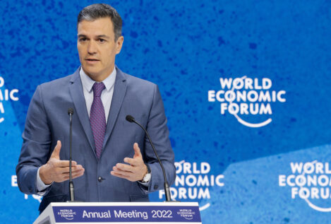 El Foro de Davos claudica ante Trump y recorta su agenda 'woke' para contar con su presencia