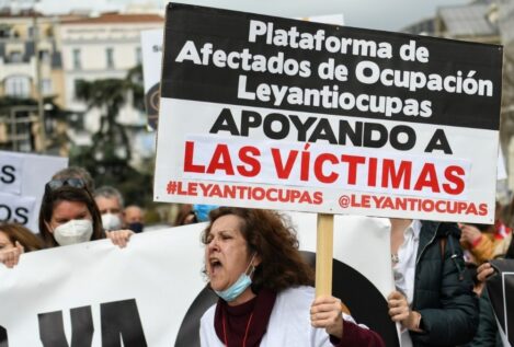 Cataluña aglutina un tercio de las 3.000 viviendas de la Sareb que están okupadas 