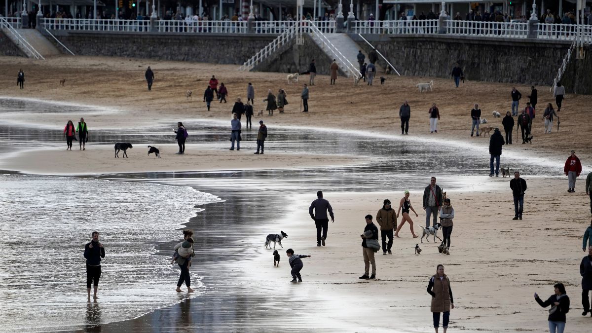 Ocho comunidades en alerta amarilla por viento, oleaje y niebla; Galicia estará en naranja