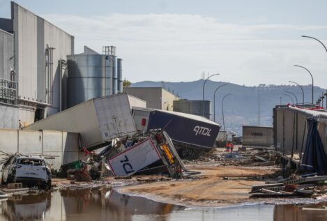 El sector logístico denuncia el caos en los polígonos afectados por la dana tras 70 días