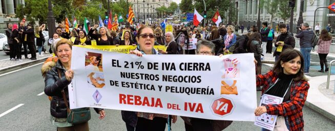 Las peluquerías se plantan en el Congreso para desbloquear 39 prórrogas y que se rebaje el IVA