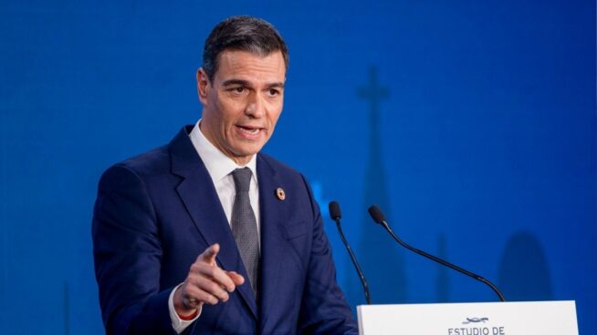 Perplejidad entre los militares españoles con el «juego de trileros» de Sánchez en la OTAN