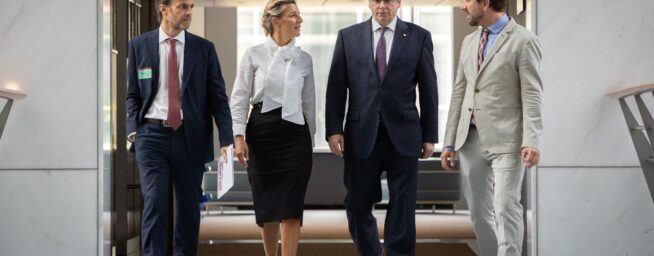 Díaz asume en solitario la negociación con Puigdemont y Junts para la jornada laboral