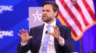 Vance ve una «enorme ventaja» de Rusia en la guerra pese a las armas que recibe Ucrania