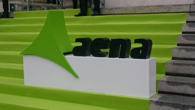 Aena cae un 0,43% en Bolsa tras anunciar beneficios récord y 'split' de sus acciones