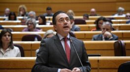 Albares reclama al PP que no intente «politizar» la Carrera Diplomática