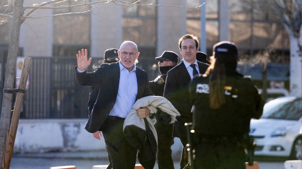 De la Fuente niega que participase en el comité de crisis de la RFEF tras el beso de Rubiales