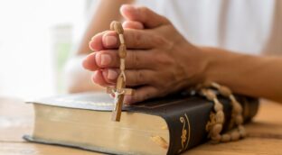 La música religiosa se difunde y crece en las redes